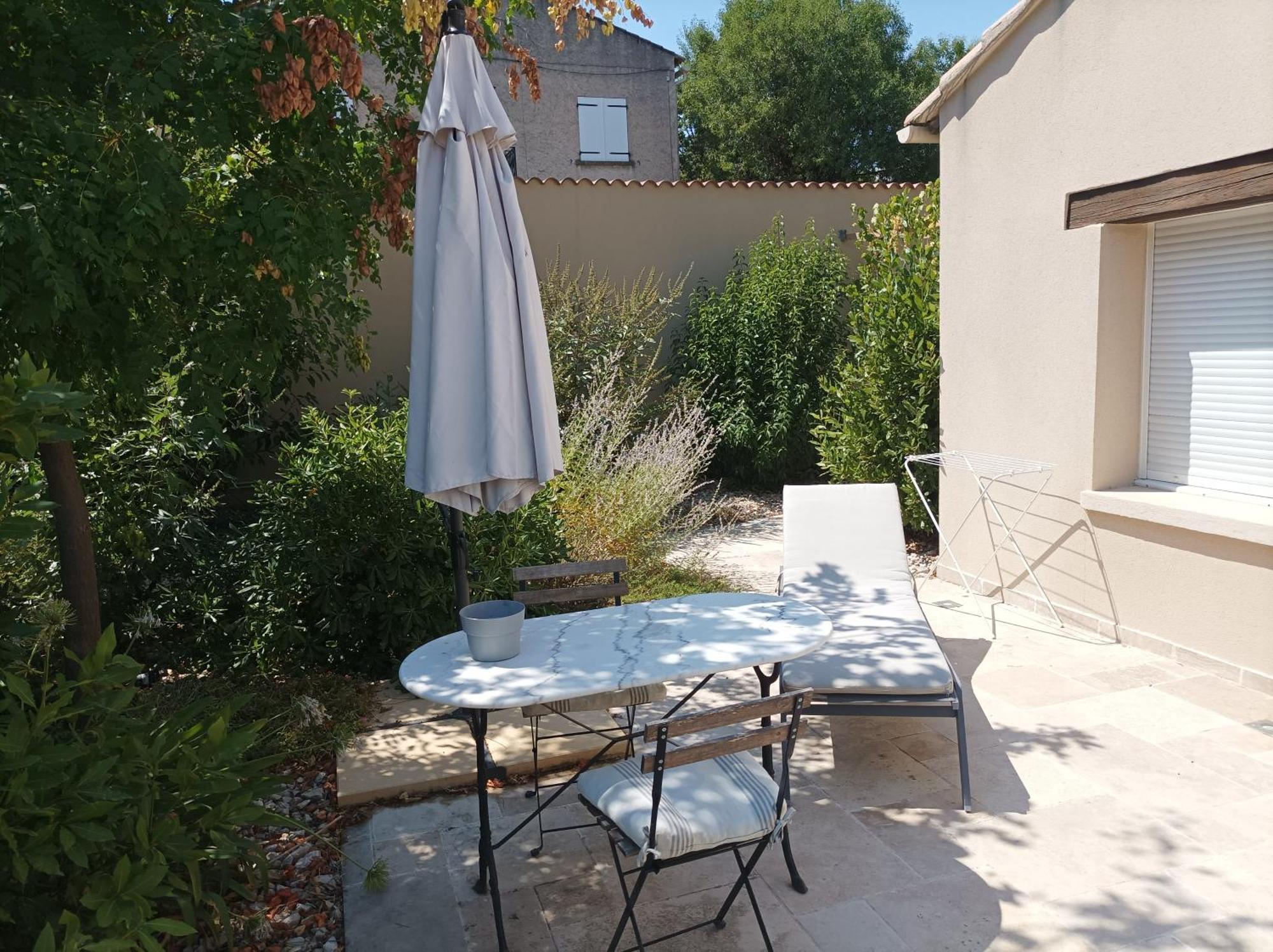 Châteauneuf-de-Gadagne Studio"Le Petit Jas" מראה חיצוני תמונה