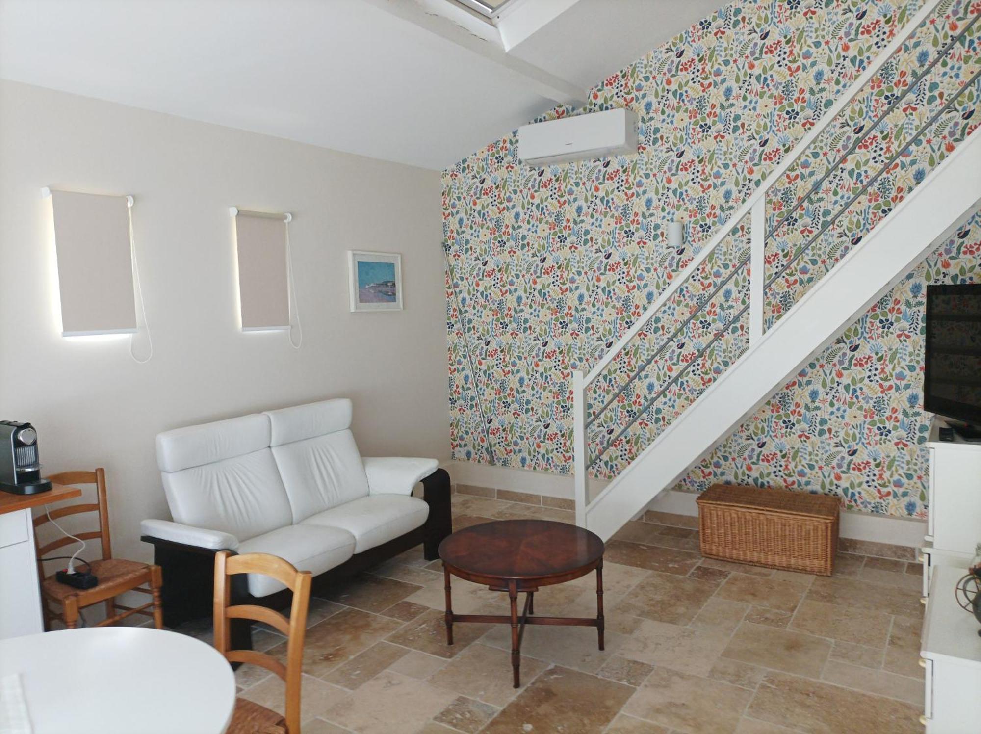 Châteauneuf-de-Gadagne Studio"Le Petit Jas" מראה חיצוני תמונה