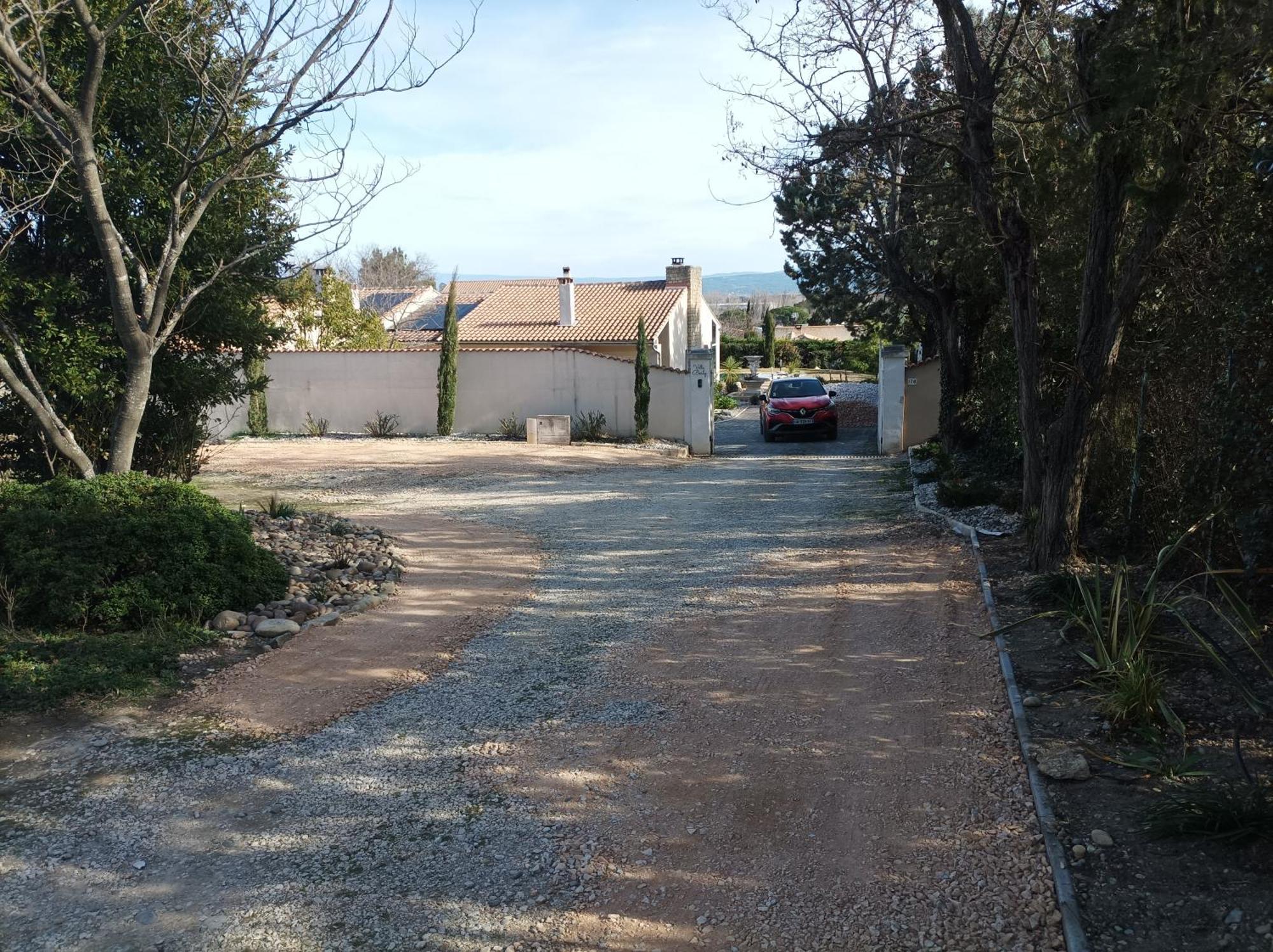 Châteauneuf-de-Gadagne Studio"Le Petit Jas" מראה חיצוני תמונה